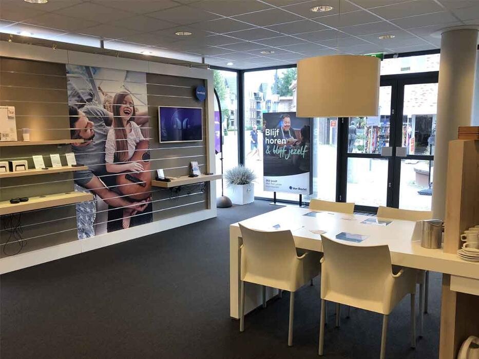 Foto's Audika hoorzorg Beilen | Van Boxtel hoorwinkels