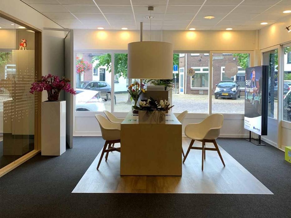 Foto's Audika hoorzorg Ommen | Van Boxtel hoorwinkels