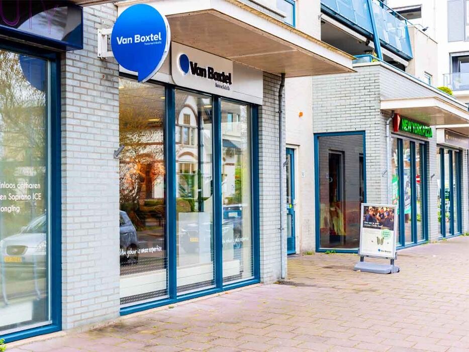 Foto's Audika hoorzorg Leusden | Van Boxtel hoorwinkels