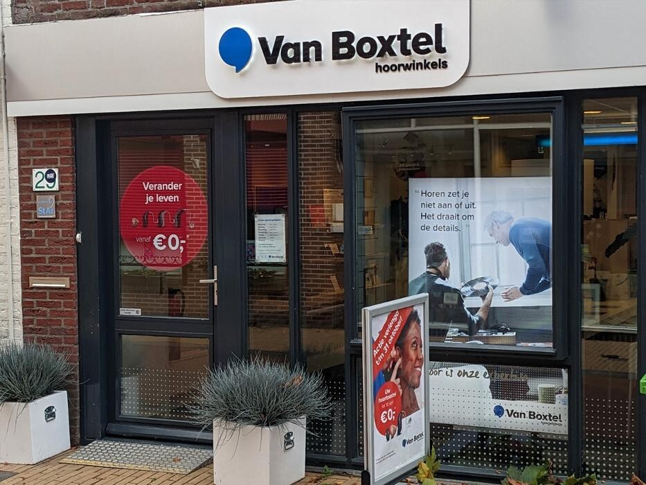 Foto's Van Boxtel hoorwinkels Steenwijk