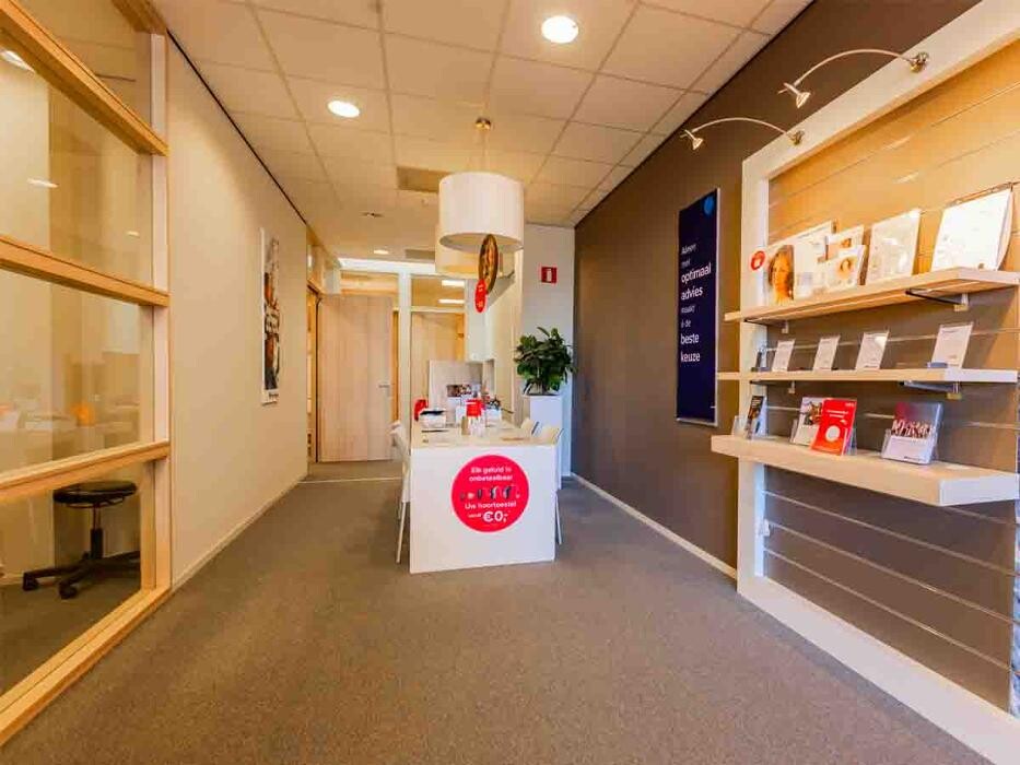 Foto's Audika hoorzorg Breda | Van Boxtel hoorwinkels