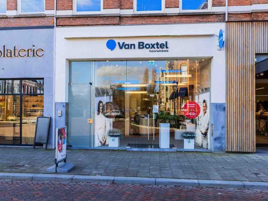 Foto's Van Boxtel hoorwinkels Breda