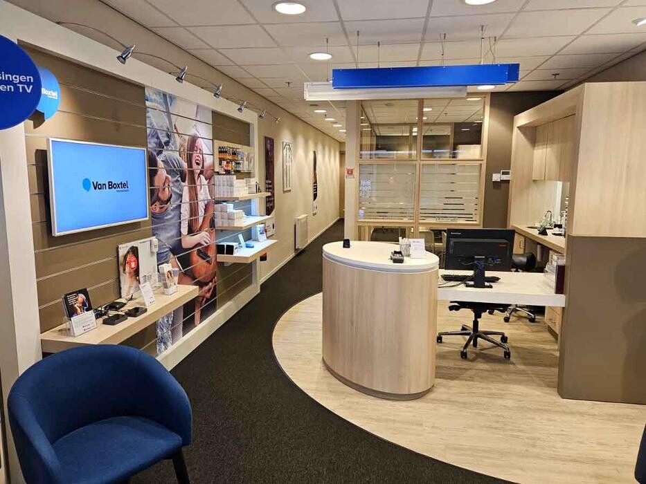 Foto's Audika hoorzorg Groningen | Van Boxtel hoorwinkels