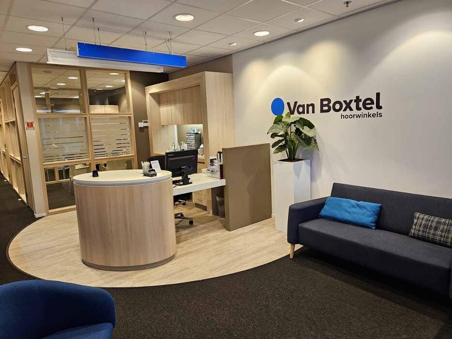 Foto's Audika hoorzorg Groningen | Van Boxtel hoorwinkels