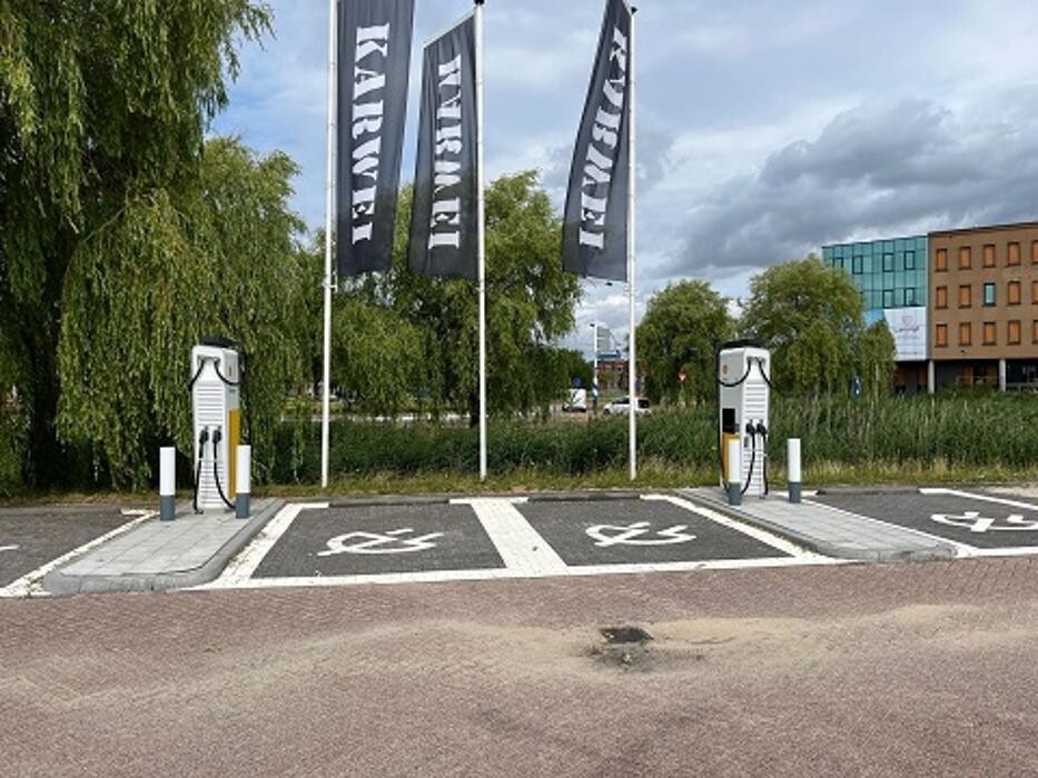 Foto's Shell Recharge Charging Station