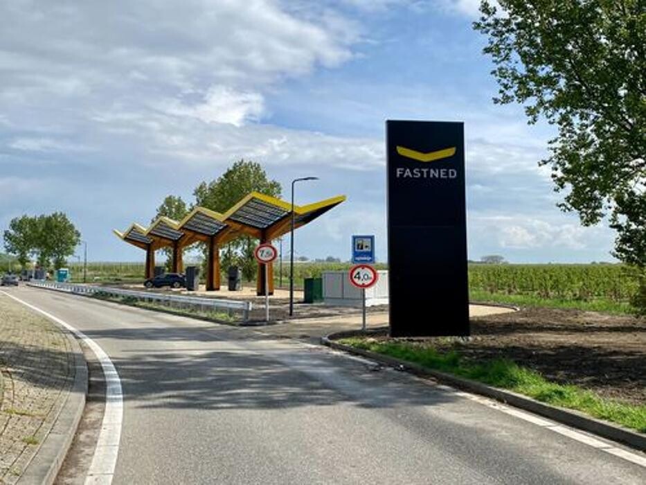 Foto's Fastned Charging Station