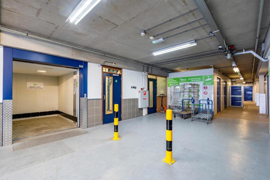Foto's 1BOX Self Storage Alphen aan den Rijn Opslagruimte huren
