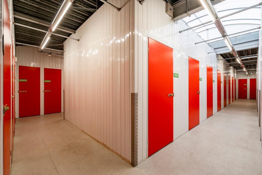 Foto's 1BOX Self Storage Rotterdam Zuid Opslagruimte huren