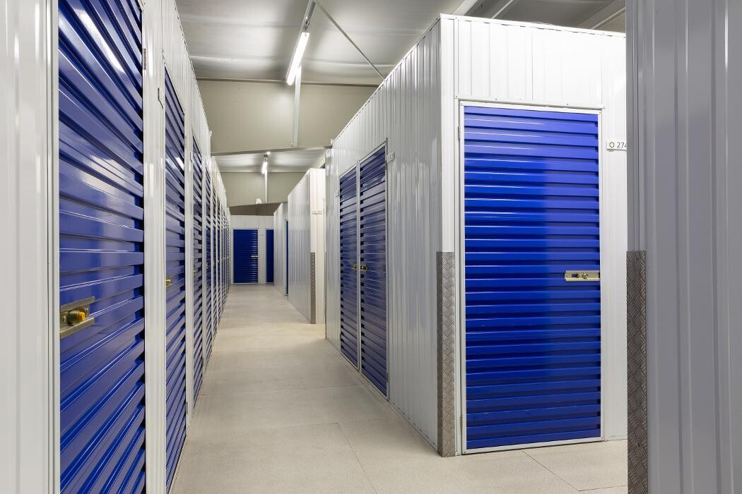 Foto's 1BOX Self Storage Groningen Opslagruimte huren