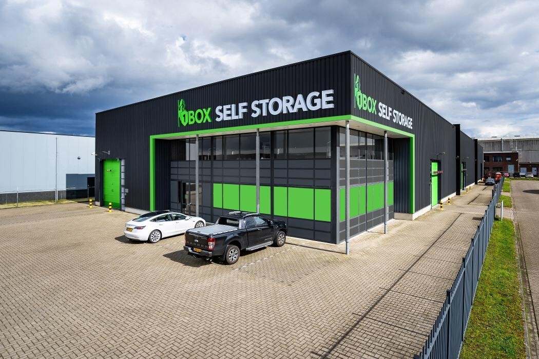 Foto's 1BOX Self Storage Helmond Opslagruimte huren