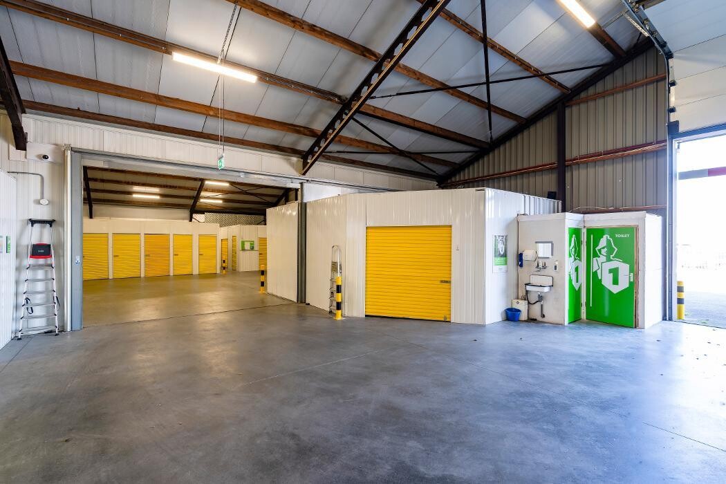 Foto's 1BOX Self Storage Goes Opslagruimte huren