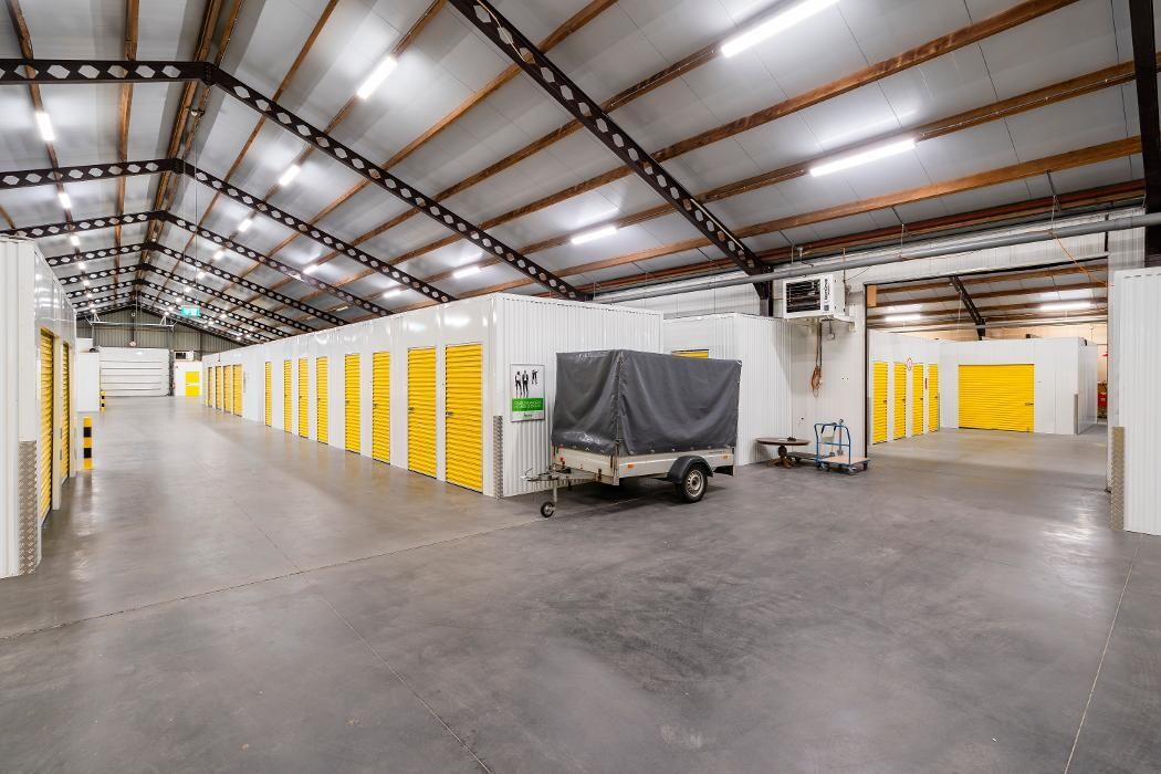 Foto's 1BOX Self Storage Goes Opslagruimte huren