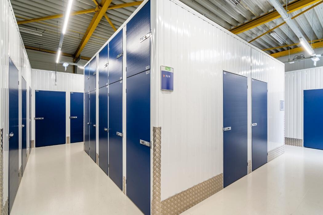 Foto's 1BOX Self Storage Den Bosch Opslagruimte huren