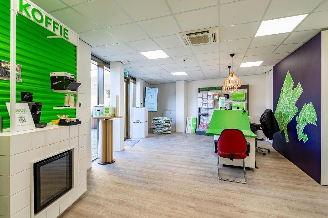 Foto's 1BOX Self Storage Den Haag Opslagruimte huren