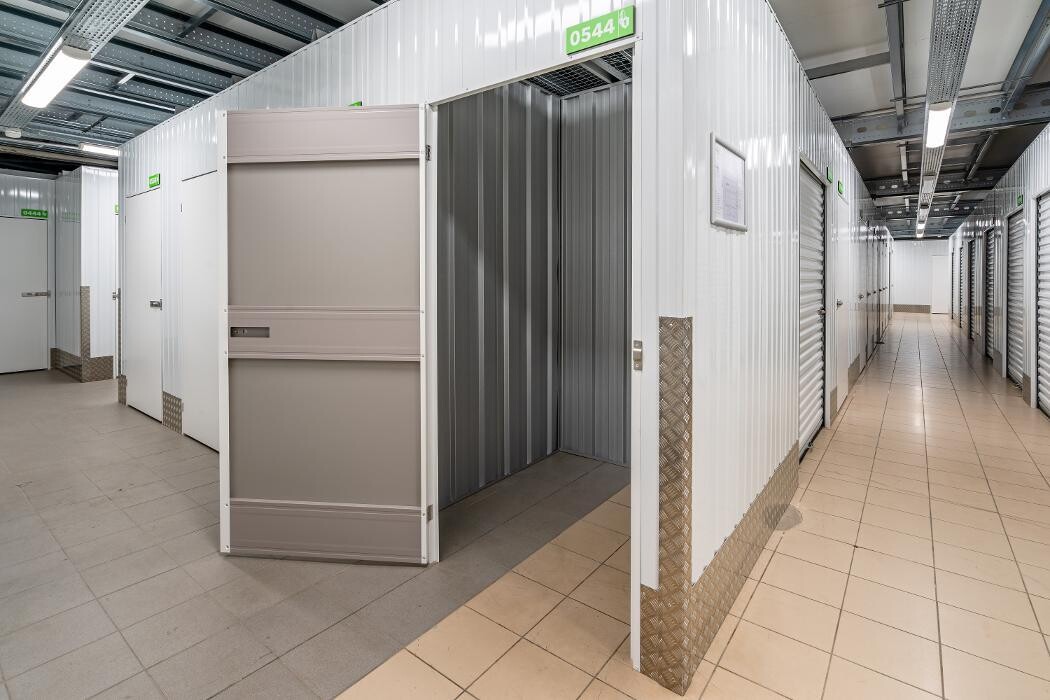 Foto's 1BOX Self Storage Amsterdam-Zuidoost Opslagruimte huren