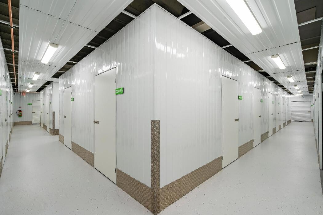Foto's 1BOX Self Storage Amsterdam-Zuidoost Opslagruimte huren
