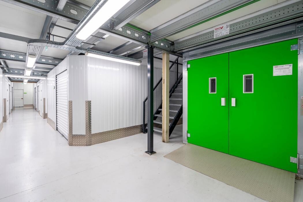 Foto's 1BOX Self Storage Amsterdam-Zuidoost Opslagruimte huren