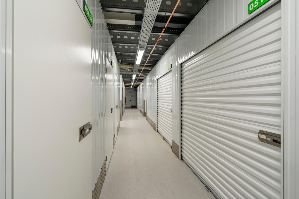 Foto's 1BOX Self Storage Amsterdam-Zuidoost Opslagruimte huren