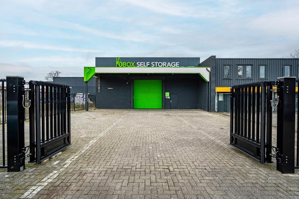Foto's 1BOX Self Storage Tilburg Opslagruimte huren