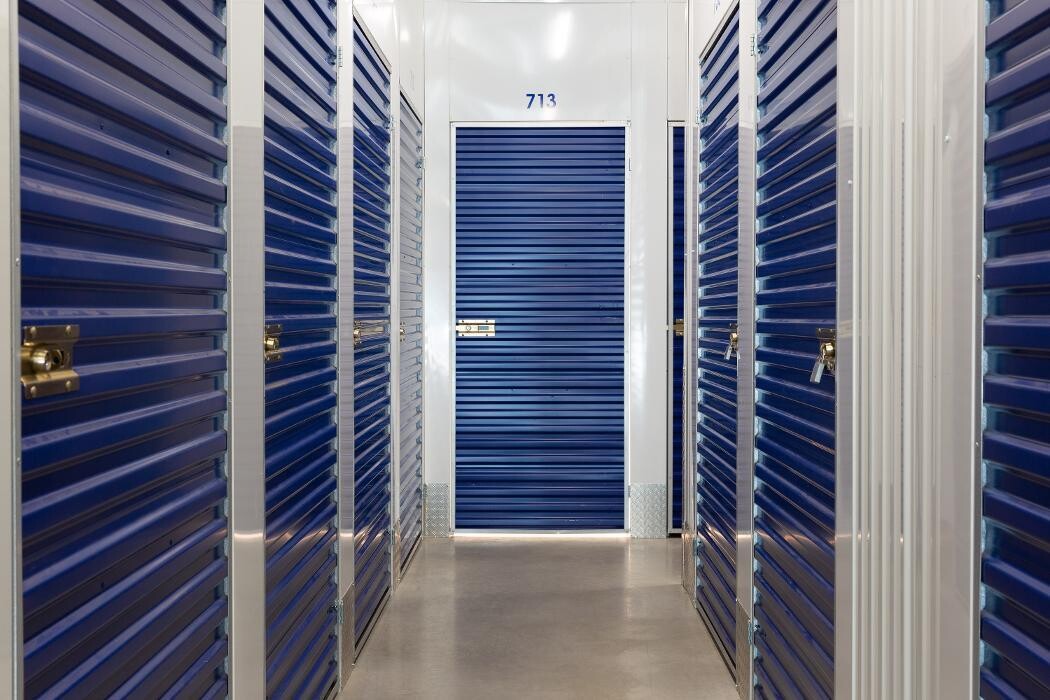 Foto's 1BOX Self Storage Heerlen Opslagruimte huren