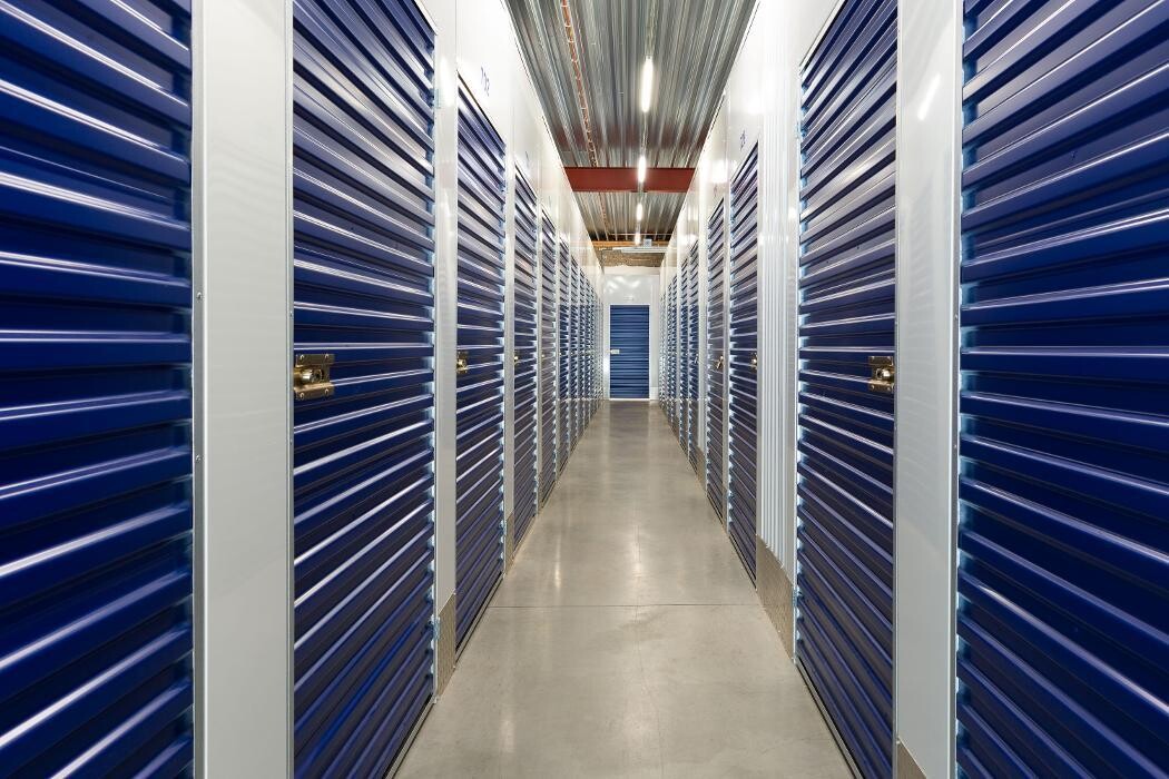 Foto's 1BOX Self Storage Heerlen Opslagruimte huren
