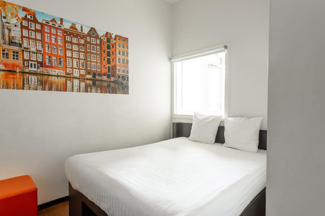 Foto's easyHotel Amsterdam City Centre