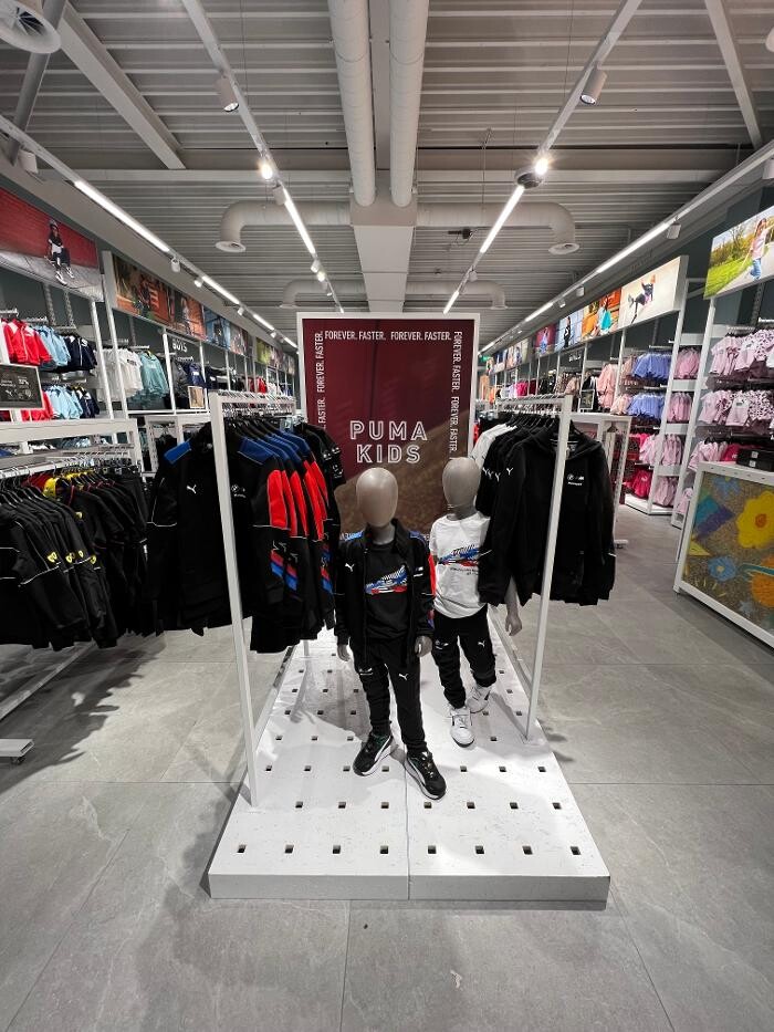 Foto's PUMA Outlet Roermond Kids
