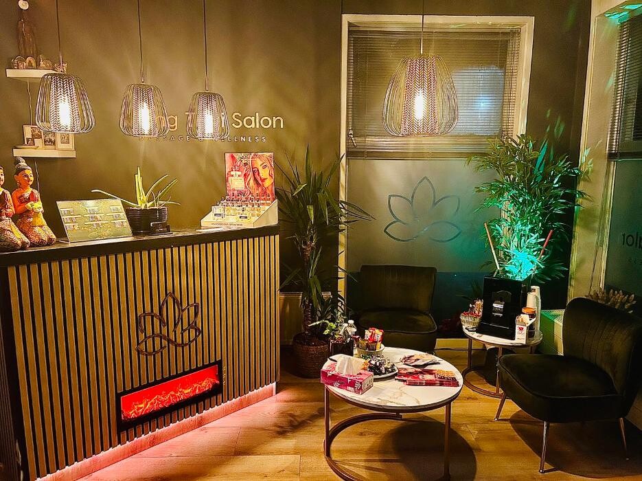 Foto's Krung Thai Salon