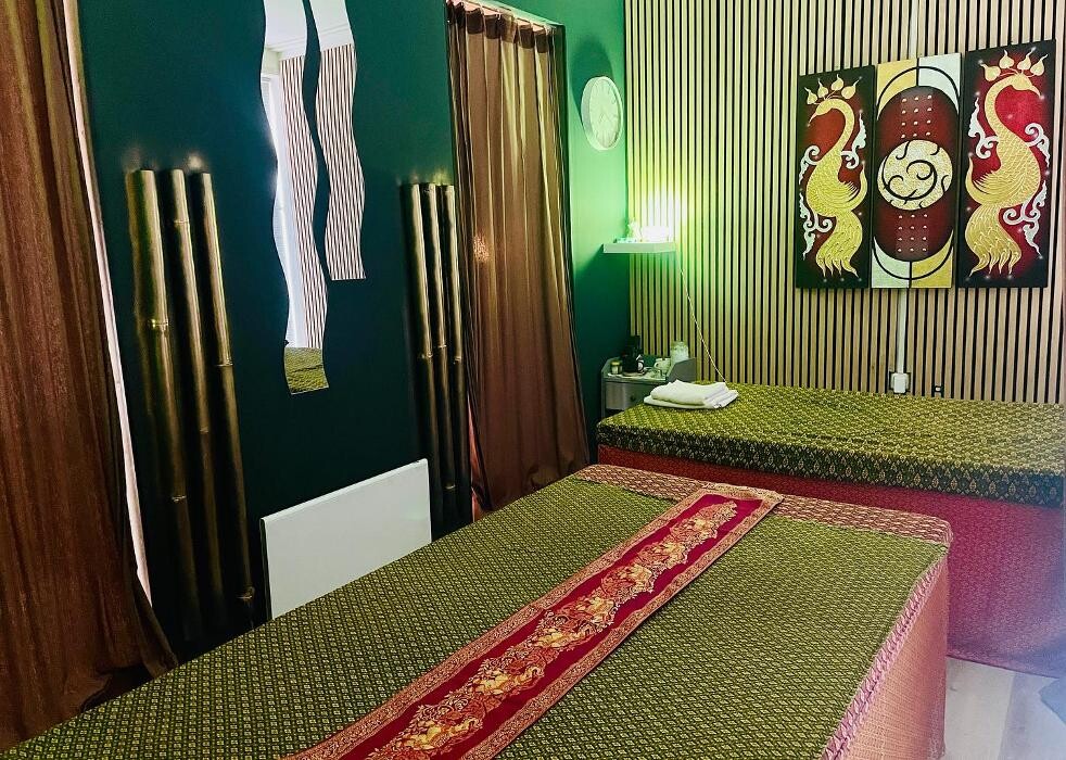 Foto's Krung Thai Salon