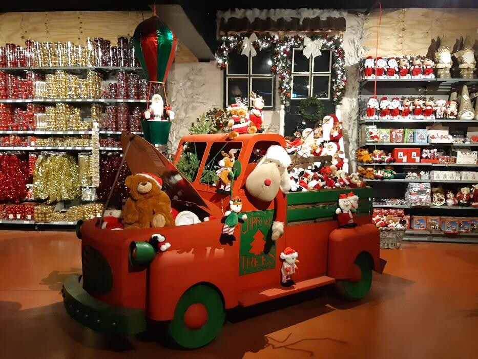 Foto's AVRI Bloem- en Tuincentrum