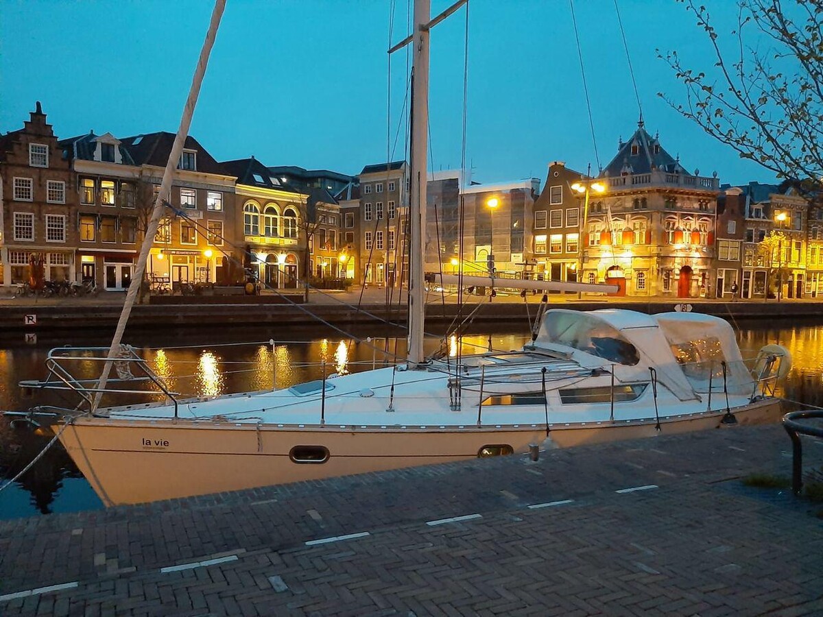 Foto's Own Ship Yachtcharter Lemmer
