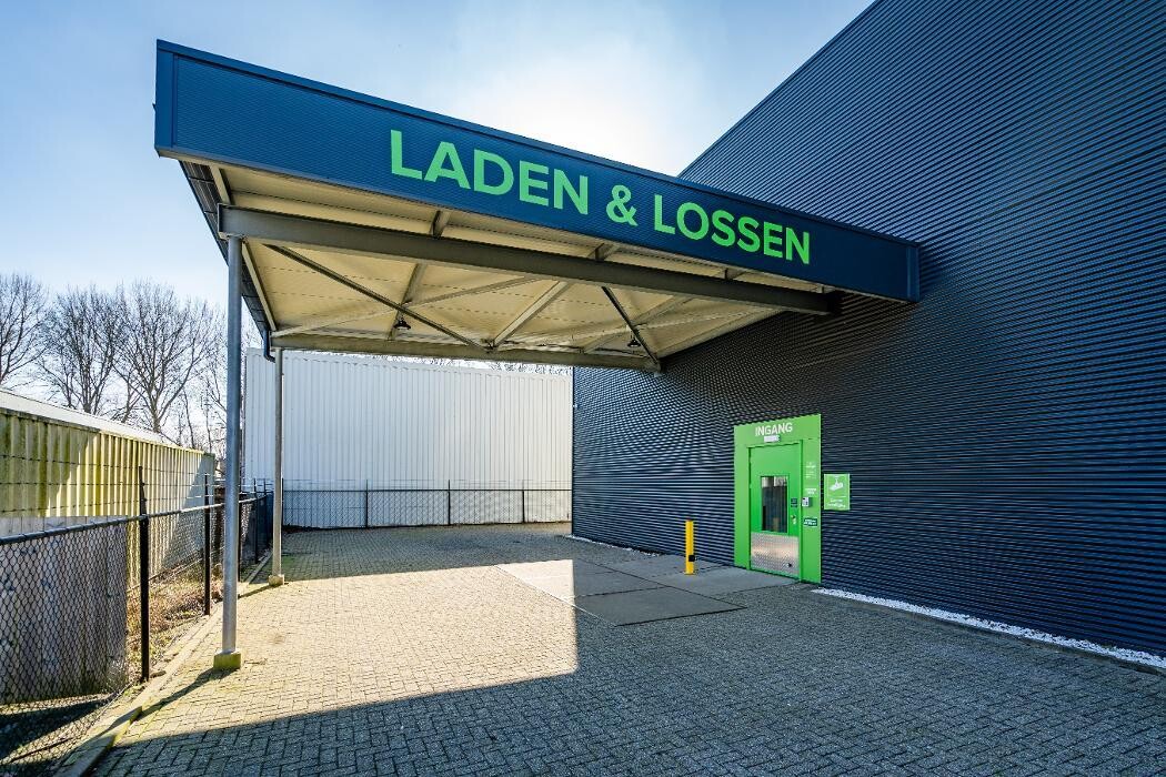 Foto's 1BOX Self Storage Almere Opslagruimte huren
