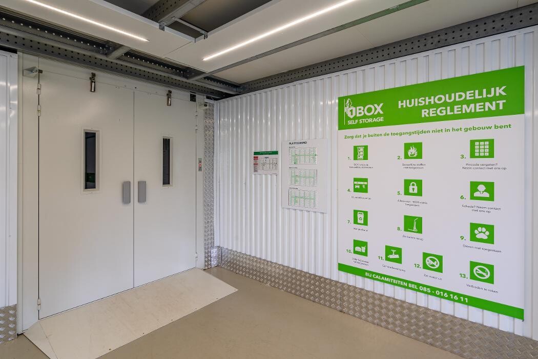 Foto's 1BOX Self Storage Almere Opslagruimte huren
