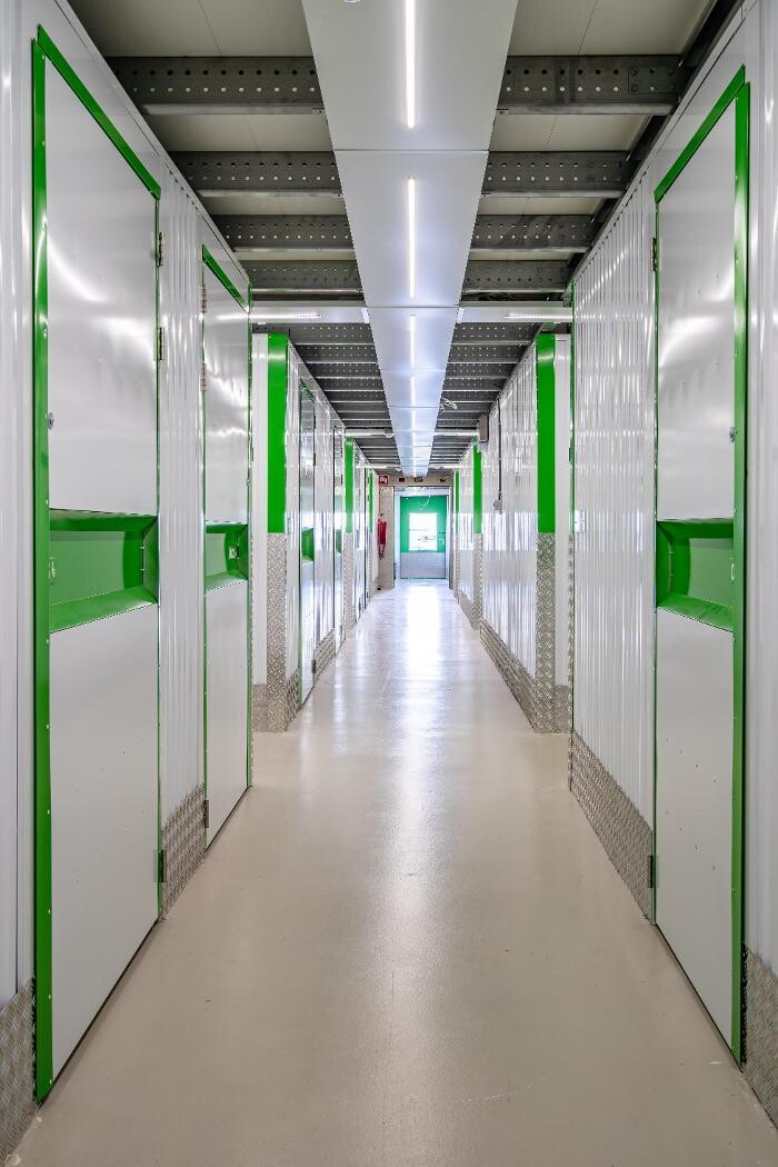 Foto's 1BOX Self Storage Almere Opslagruimte huren