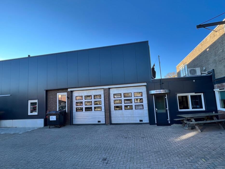 Foto's Autovakmeester Wemmenhove PCA Dealer Citroën Peugeot Renault en Wemmenhove Autoverhuur