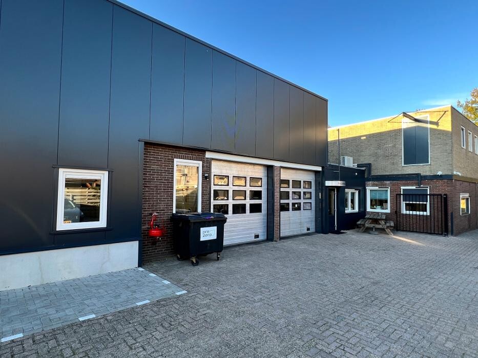Foto's Autovakmeester Wemmenhove PCA Dealer Citroën Peugeot Renault en Wemmenhove Autoverhuur