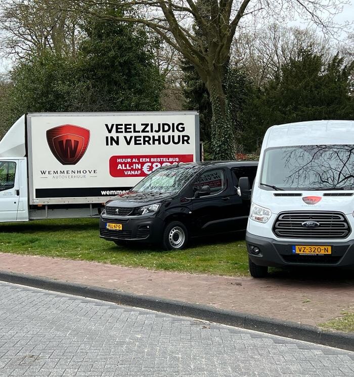 Foto's Autovakmeester Wemmenhove PCA Dealer Citroën Peugeot Renault en Wemmenhove Autoverhuur