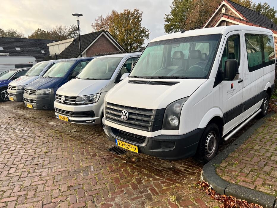 Foto's Autovakmeester Wemmenhove PCA Dealer Citroën Peugeot Renault en Wemmenhove Autoverhuur