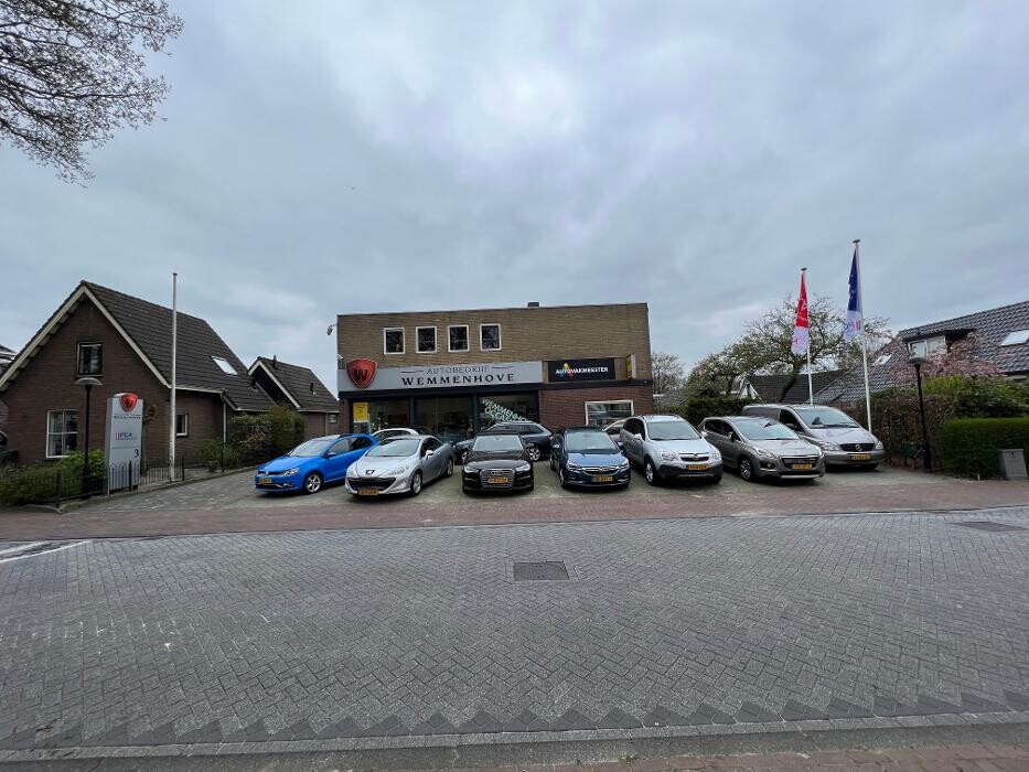 Foto's Autovakmeester Wemmenhove PCA Dealer Citroën Peugeot Renault en Wemmenhove Autoverhuur