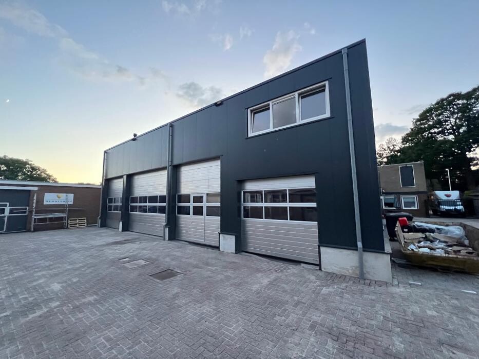 Foto's Autovakmeester Wemmenhove PCA Dealer Citroën Peugeot Renault en Wemmenhove Autoverhuur