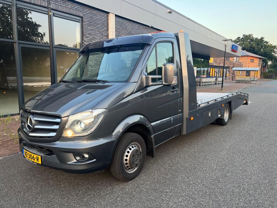 Foto's Autovakmeester Wemmenhove PCA Dealer Citroën Peugeot Renault en Wemmenhove Autoverhuur