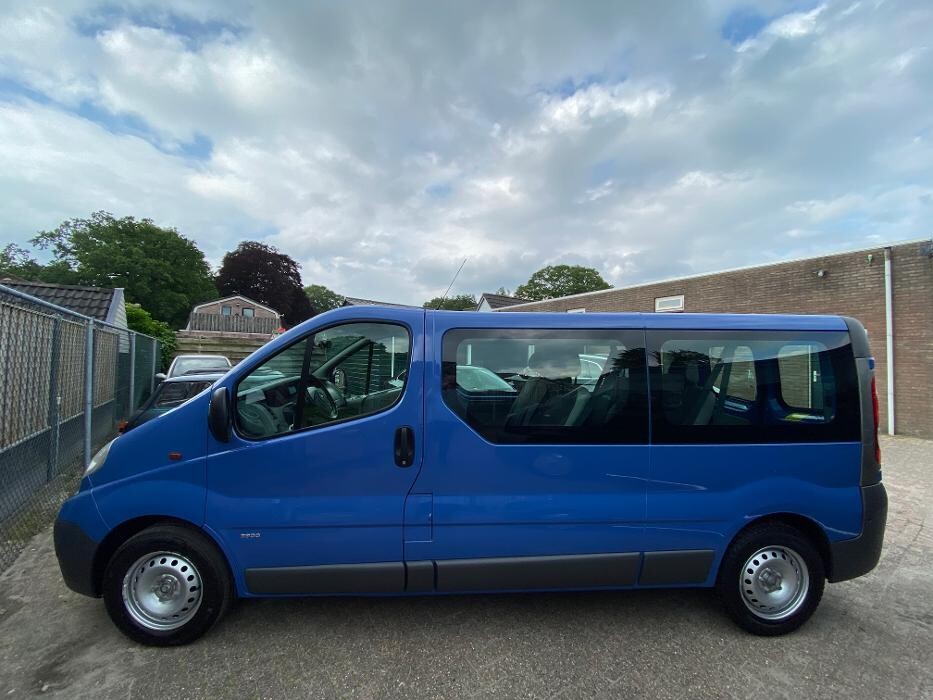 Foto's Autovakmeester Wemmenhove PCA Dealer Citroën Peugeot Renault en Wemmenhove Autoverhuur