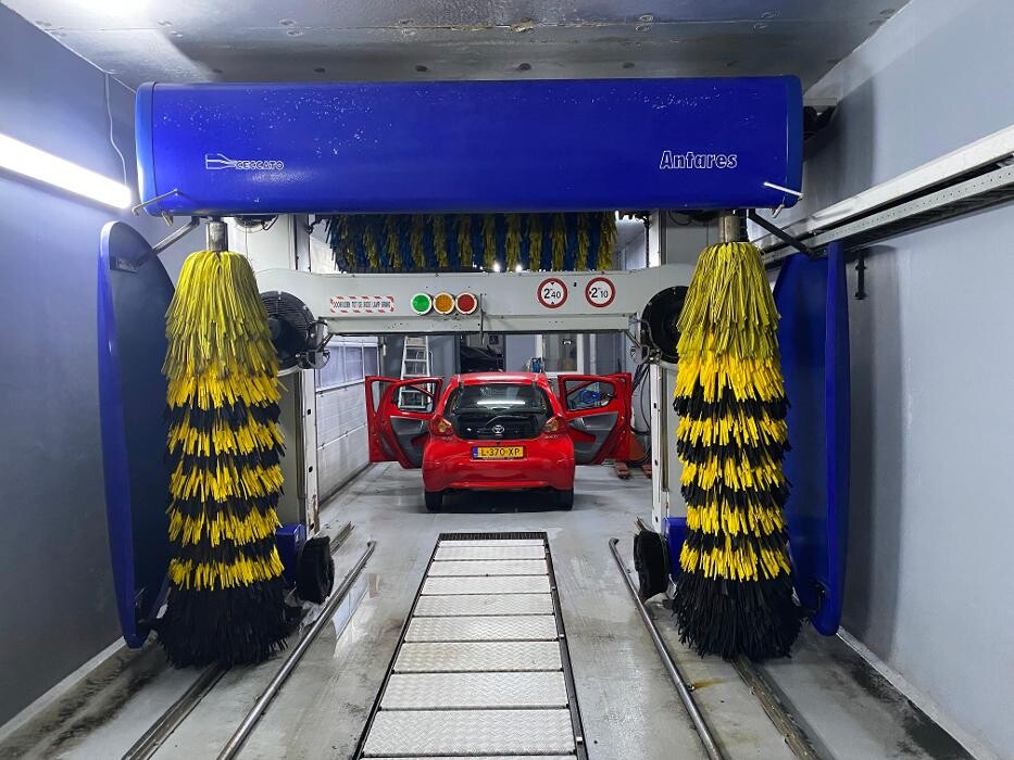 Foto's Autovakmeester Wemmenhove PCA Dealer Citroën Peugeot Renault en Wemmenhove Autoverhuur