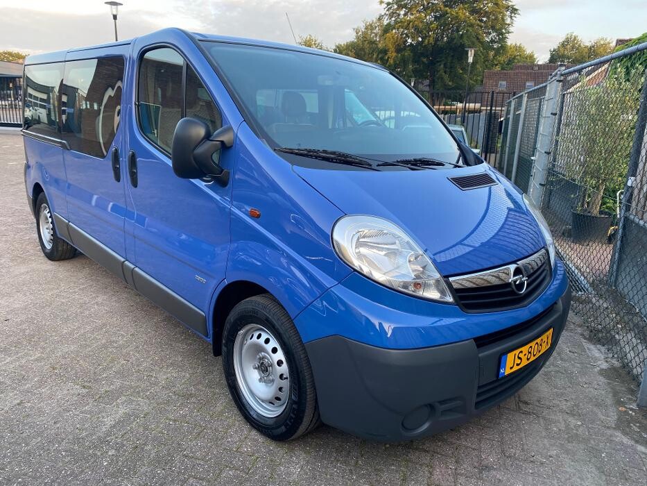 Foto's Autovakmeester Wemmenhove PCA Dealer Citroën Peugeot Renault en Wemmenhove Autoverhuur