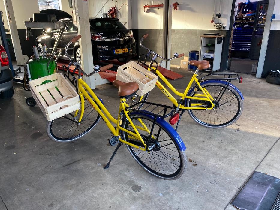 Foto's Autovakmeester Wemmenhove PCA Dealer Citroën Peugeot Renault en Wemmenhove Autoverhuur