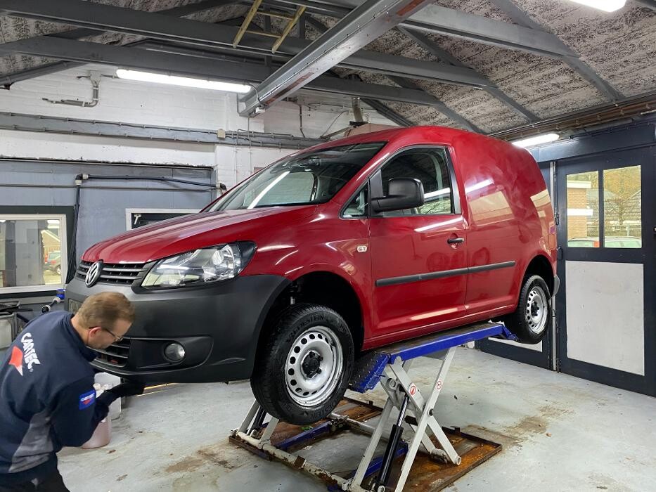 Foto's Autovakmeester Wemmenhove PCA Dealer Citroën Peugeot Renault en Wemmenhove Autoverhuur