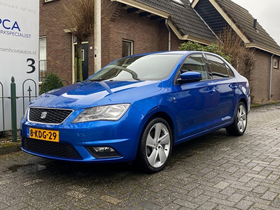 Foto's Autovakmeester Wemmenhove PCA Dealer Citroën Peugeot Renault en Wemmenhove Autoverhuur