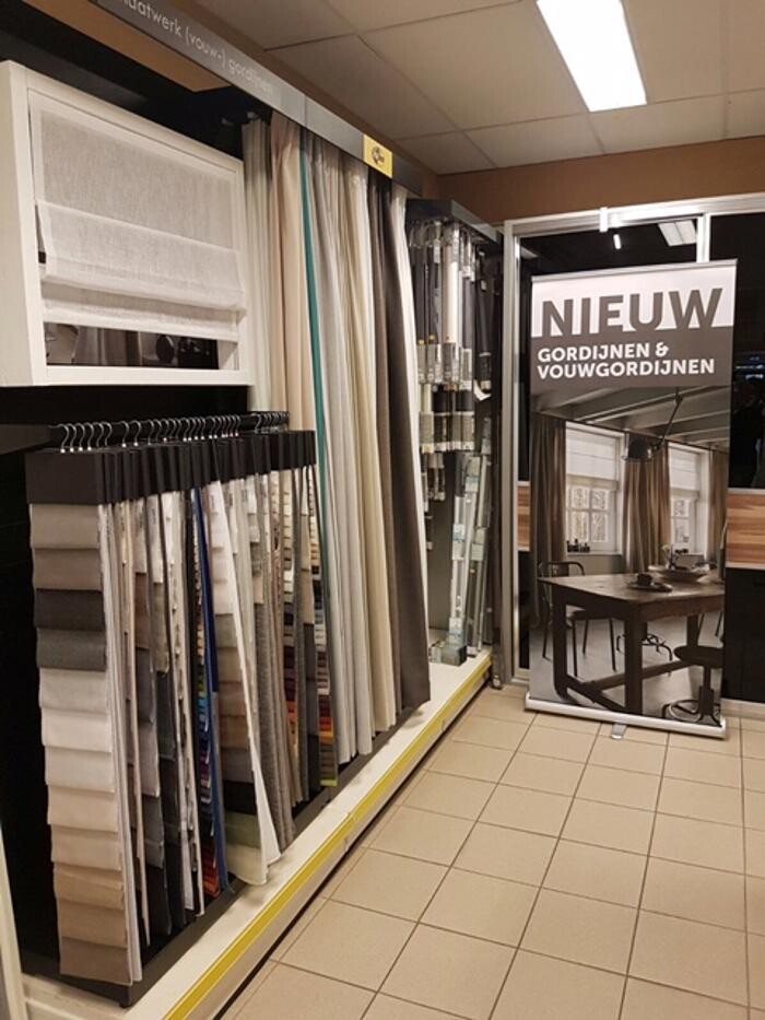 Foto's Hubo bouwmarkt Nes Ameland