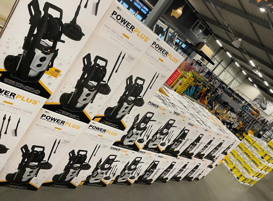 Foto's Hubo XL bouwmarkt Opende