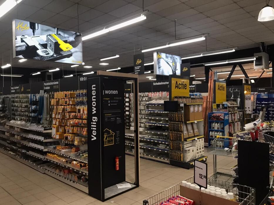 Foto's Hubo XL bouwmarkt Oldenzaal